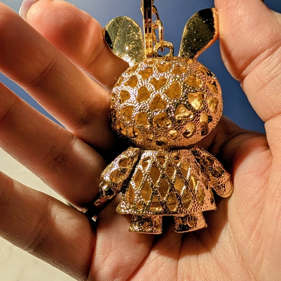 Sparkle Bunny Red & Gold Keychain/ Bag Charm Body & Head Move - Picture 4 of 5